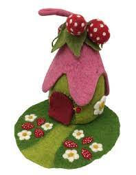 PAPOOSE -Fairy House - Strawberry House  with Mat - Felt