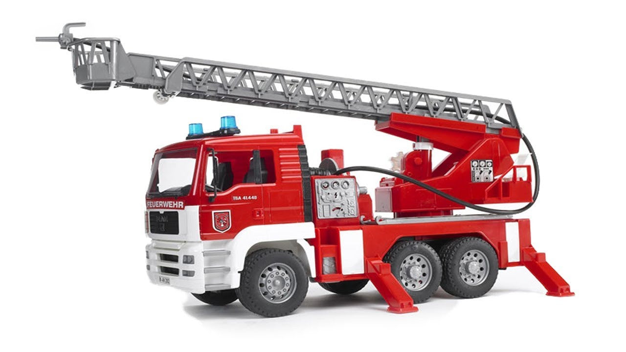 BRUDER - Man Fire Engine / Ladder, Water pump,Sound Lights 2771