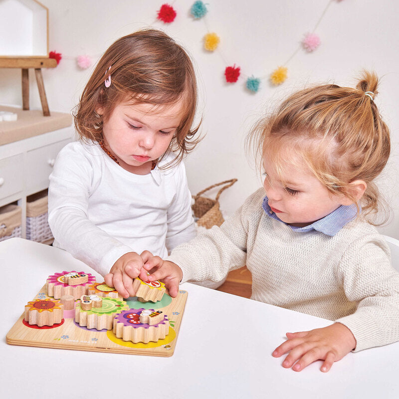 Petilou Gears & Cogs Busy Bee Learning Puzzle