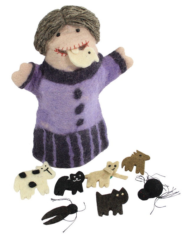 PAPOOSE Puppet Set - Felt - Old Lady who swallowed fly animals