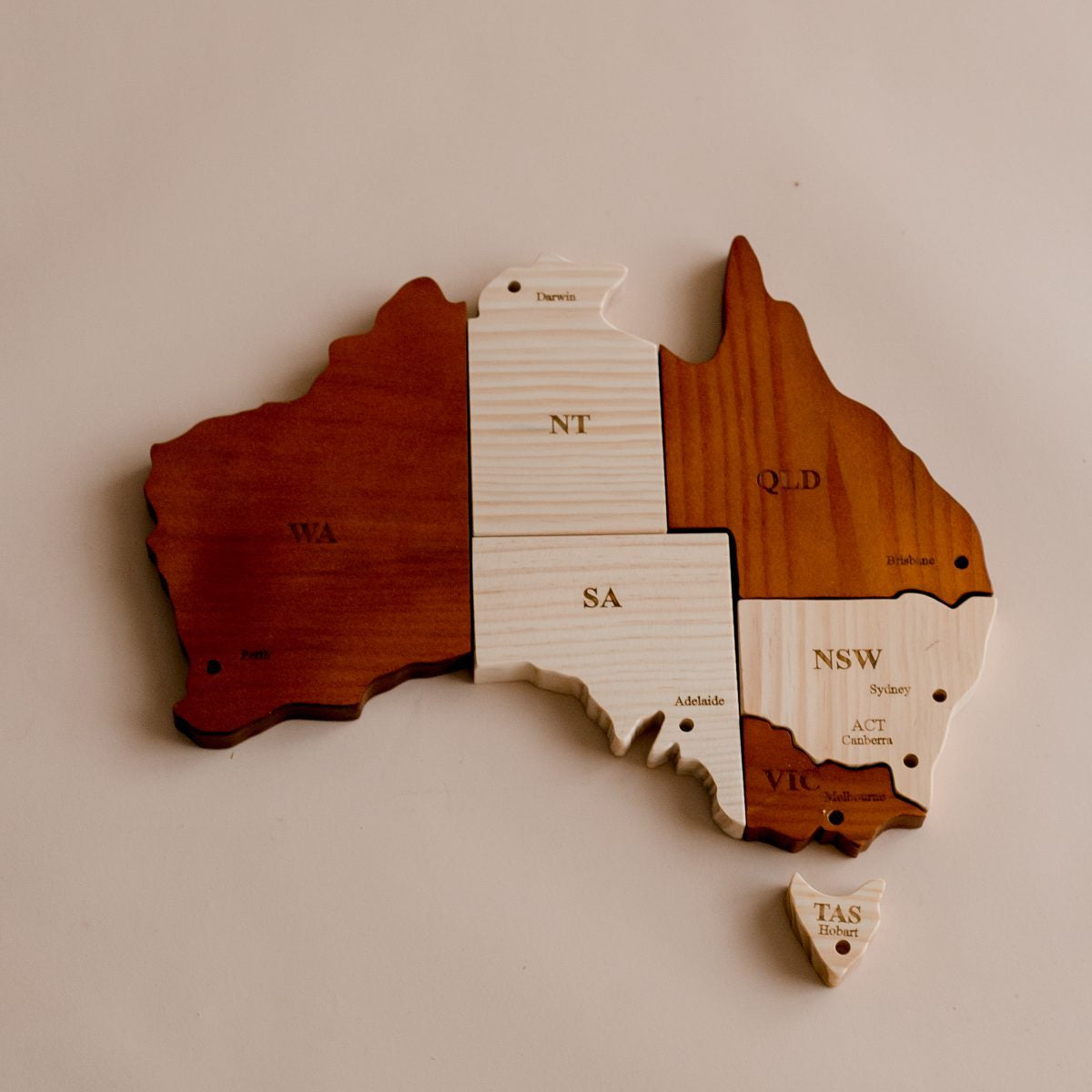 Qtoys -Australian Map with States - Puzzle