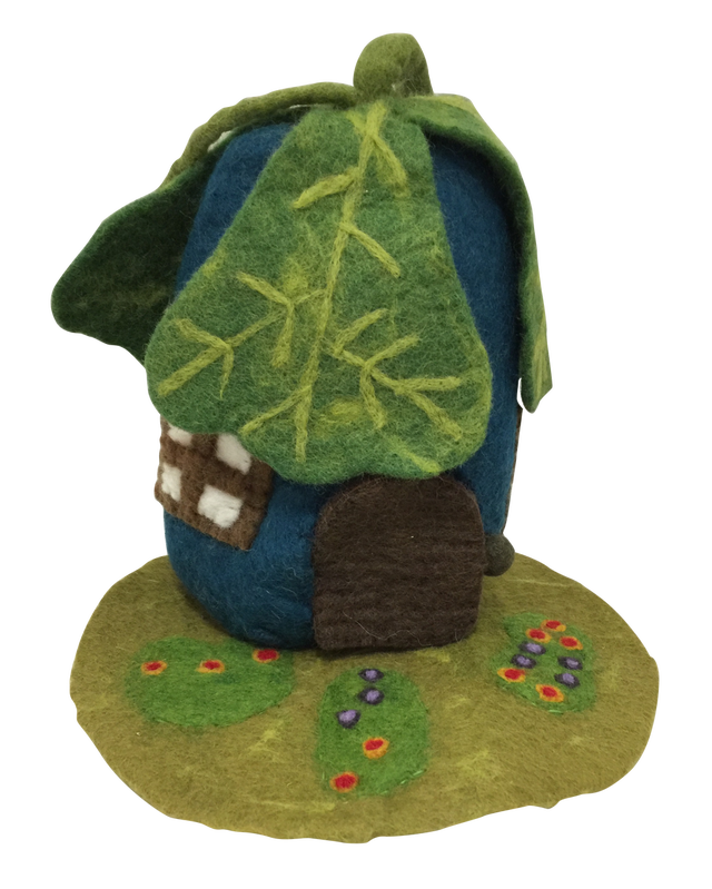 PAPOOSE -Fairy House -  Oak Leaf House with Mat - Felt