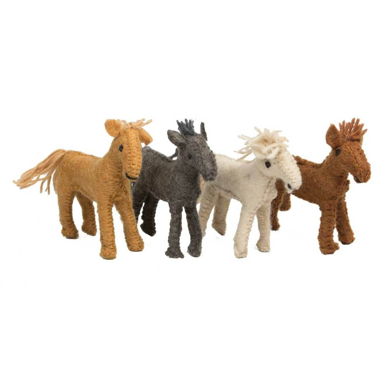PAPOOSE - Barn Horses - Set of 4